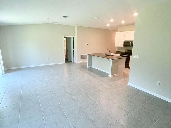 4th image of 4499 Tahoe Cir
