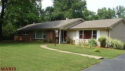 1st image of 27 Stoneyside Ln
