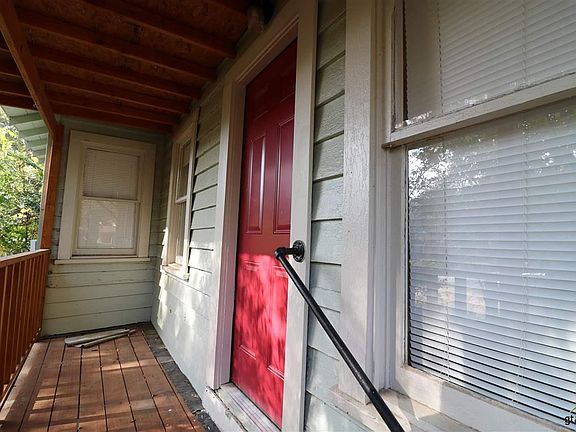 4th image of 713 1/2 S Palace Ave
