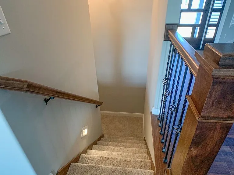5447 Crocus Dr — Photo 20