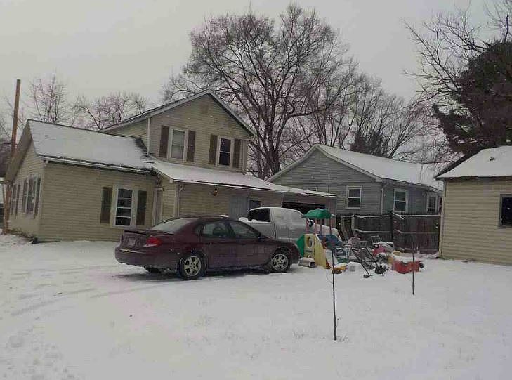 2nd image of 256 E Robinson St