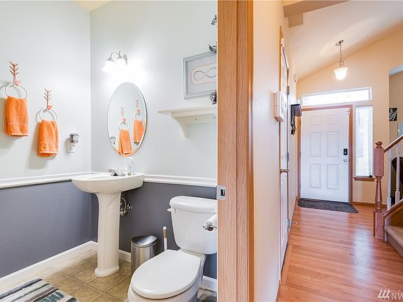 5th image of 15529 67th Avenue Ct E