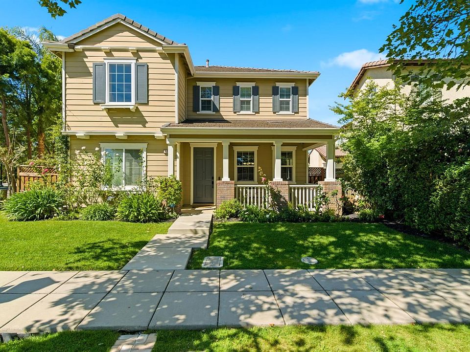 1st image of 626 W Gravino Dr
