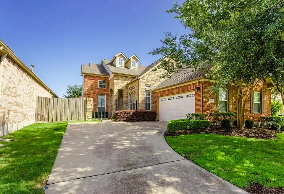 6639 Larocke Trl