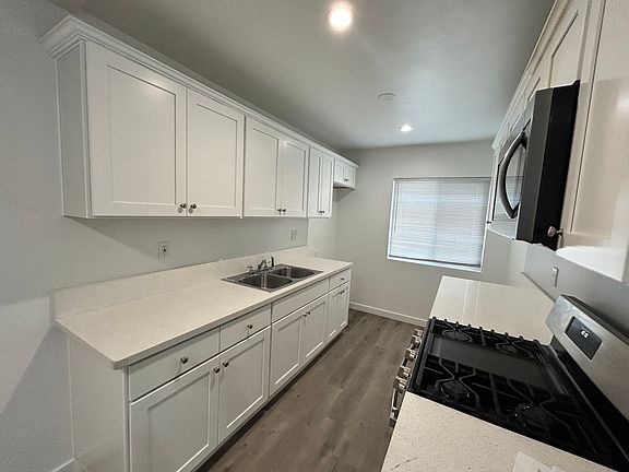 5th image of 4800 August St APT 11