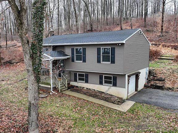 3rd image of 116 Ironmaster Rd