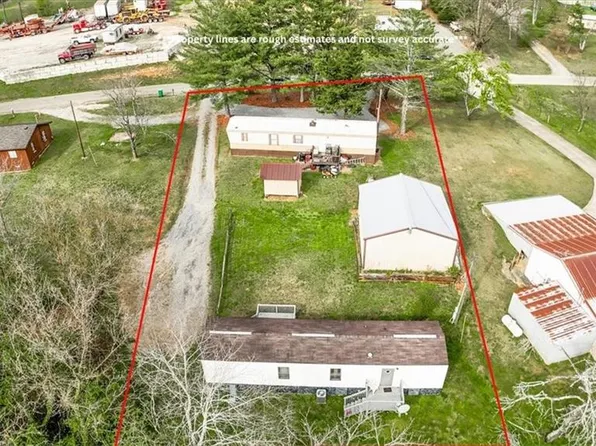217 Robin Rd, Jasper, GA 30143