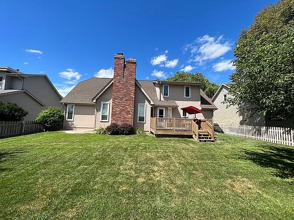 3rd image of 15637 Westchester Cir
