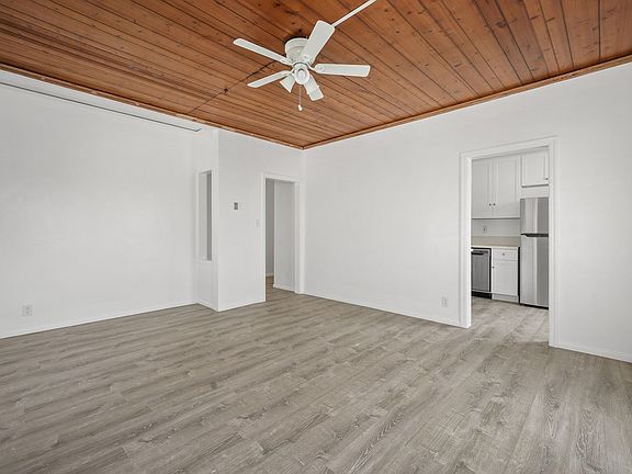 5th image of 4408 Lockwood Ave APT 209