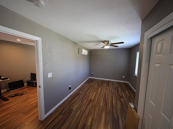 2nd image of 2818 Hawkins Ct