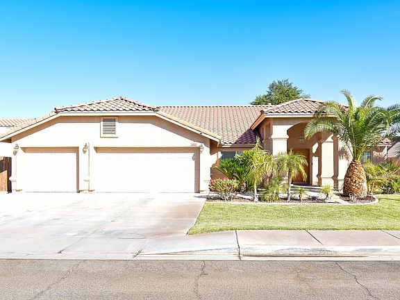 3rd image of 8406 E Lorenzo Ln