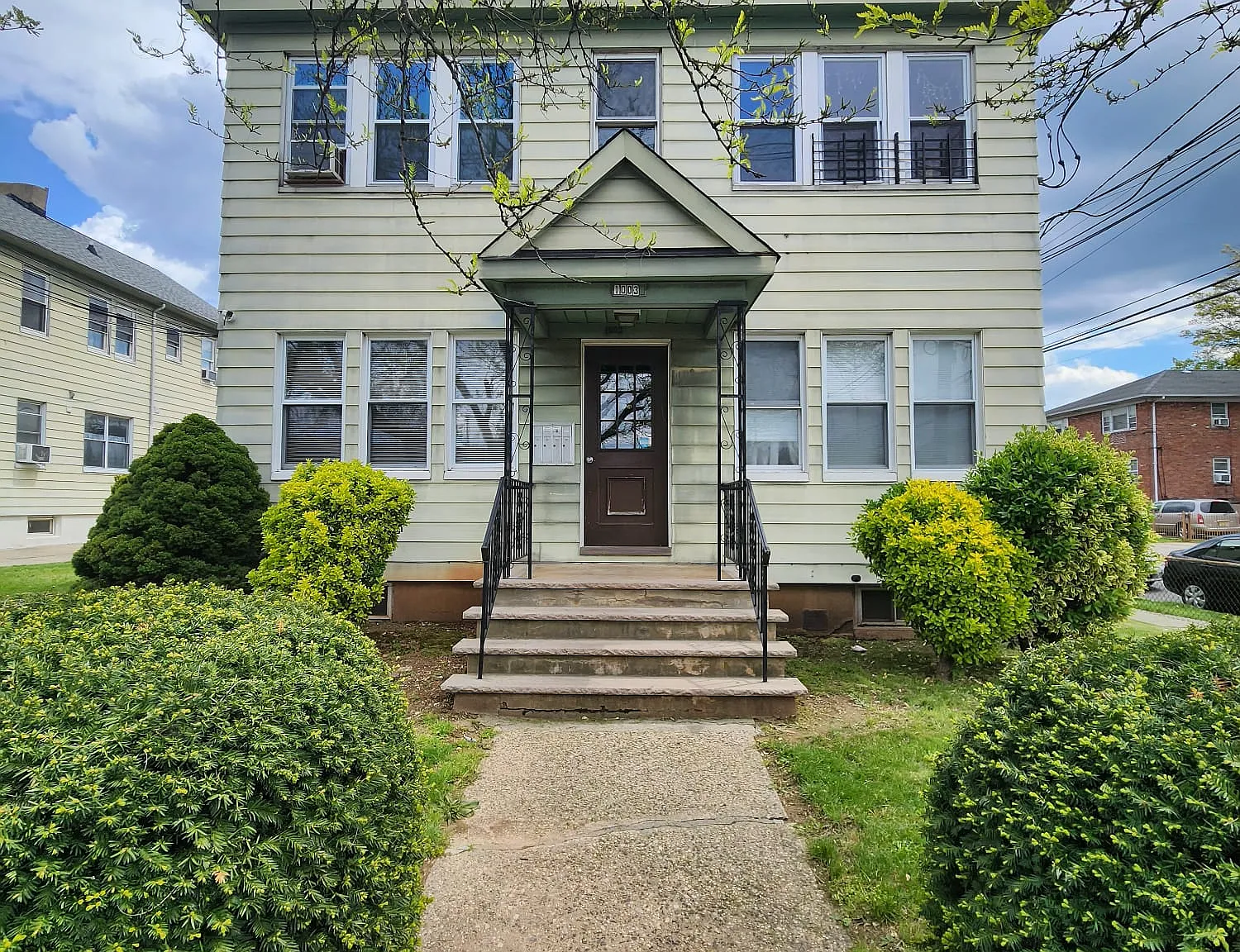 2 bed, $2,000 — Photo 1
