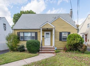 6 Mac Donald St, Clifton, NJ 07013