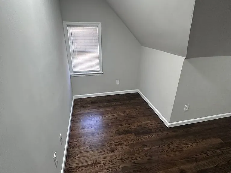 116-118 Catherine St — Photo 9