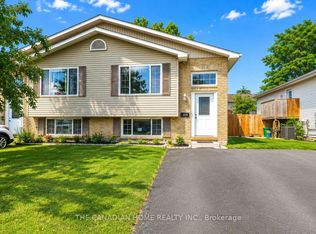 45 B Oak St, Belleville, ON K8N 5Y4