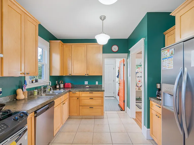 3732 SE 28th Ave — Photo 8