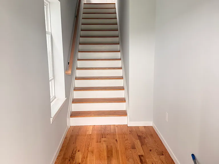 725 S 11th St #1 — Photo 3