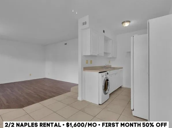 4617 Bayshore Dr APT H5, Naples, FL 34112