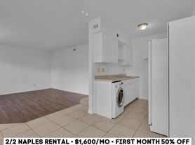 4617 Bayshore Dr, Naples, FL