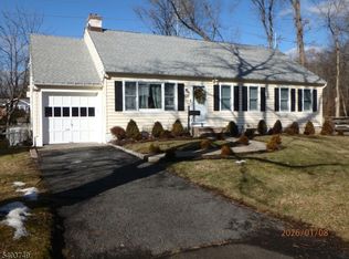 120 Meadowbrook Rd, Livingston Twp., NJ 07039