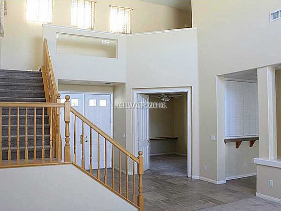 2nd image of 3050 Sunrise Heights Dr