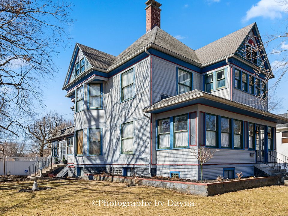 1st image of 203 N Maple St