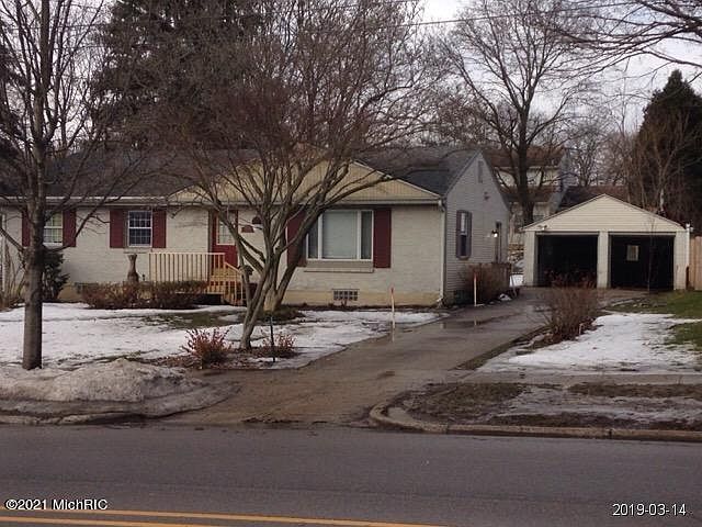 1st image of 2149 Plymouth Ave SE
