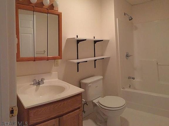 5th image of 314 N 6th St