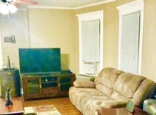 77 Oaklawn St, New Bedford, MA 02744