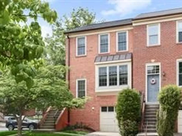 1311 Templeton Pl, Rockville, MD 20852