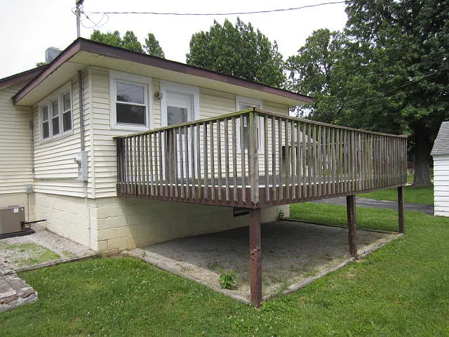 1122 E Loren Near MSU & Phelps Grove Park — Photo 3