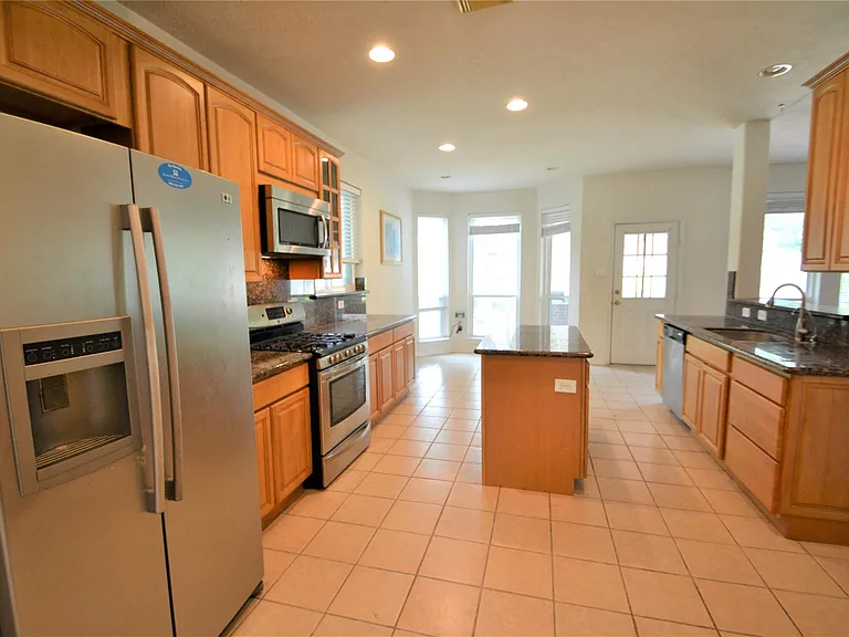 12110 Laurel Ct — Photo 18