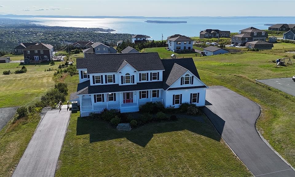 1st image of 115 Ridgewood Drive