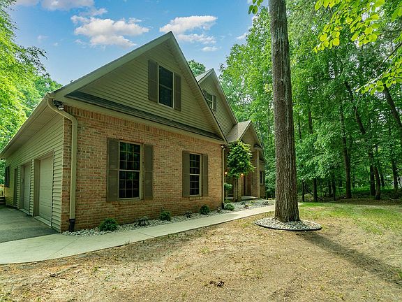 2nd image of 4505 Wykes Ln