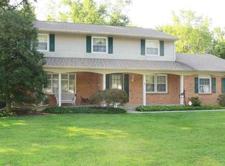 710 Waterford Dr, Cinnaminson, NJ 08077