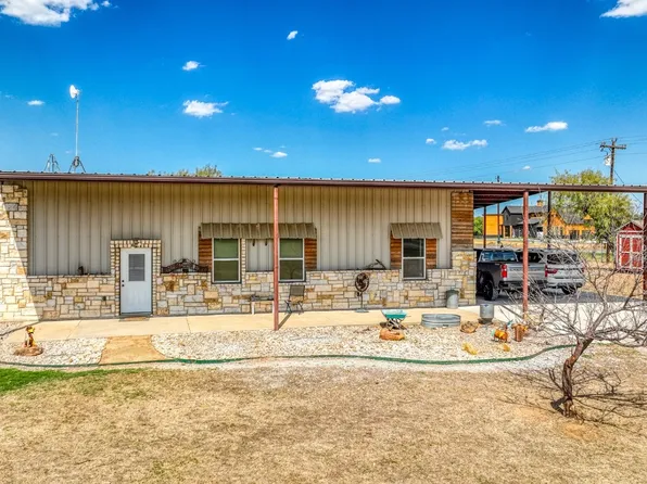 106 Patsy Lee Ct, Weatherford, TX 76087