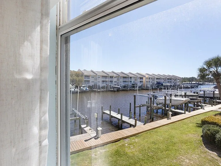 Beachview Dr — Photo 21