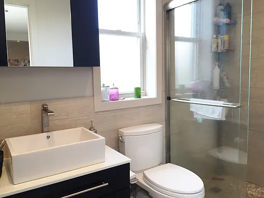 Rented by Bold New York | media 26