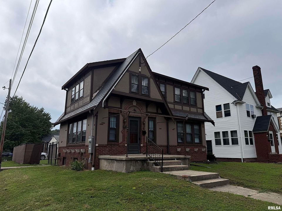 1st image of 2923 N Sheridan Rd