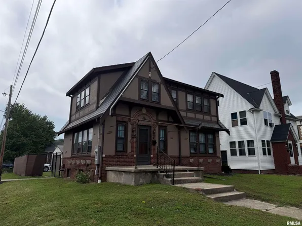 2923 N Sheridan Rd, Peoria, IL 61604