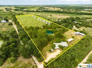 800 Molasses Rd, Dale, TX 78616