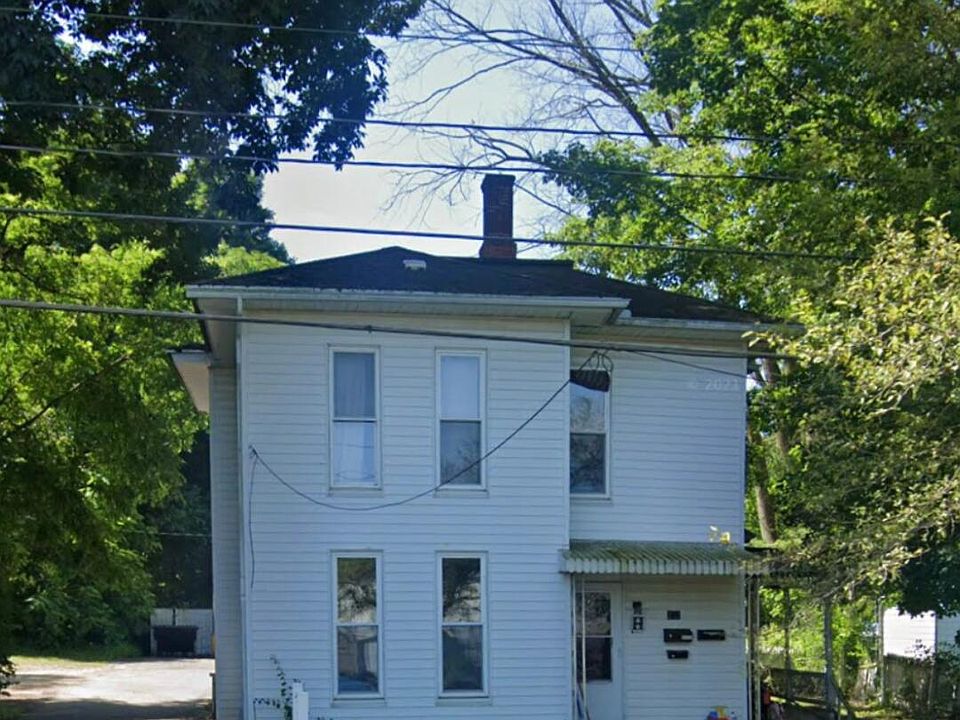 1st image of 252 E Bacon St