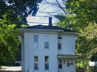 252 E Bacon St, Hillsdale, MI 49242