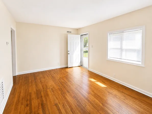 2034 Ferris Rd, Columbus, OH 43224
