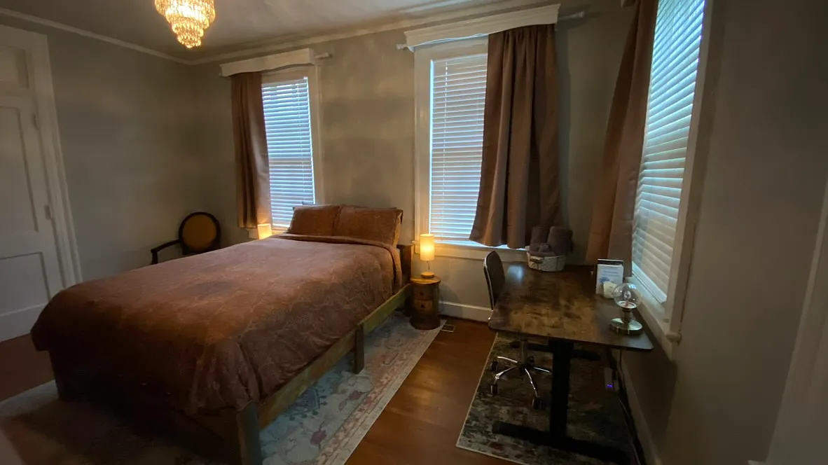 626 Oakland Ave — Photo 1