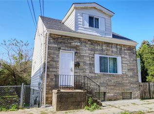 2335 McCook St, Pittsburgh, PA 15212