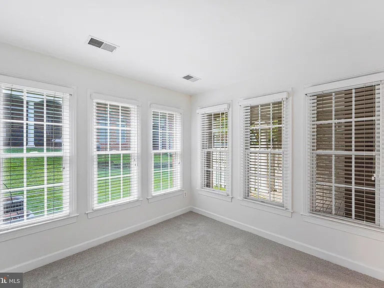 7720 Spoleto Ln — Photo 21