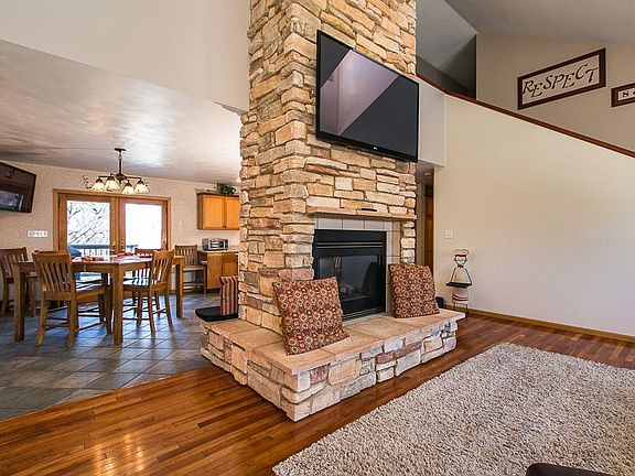 3rd image of 3554 Echo Hills Dr