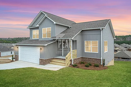 390 Woodland Cir Photo 1