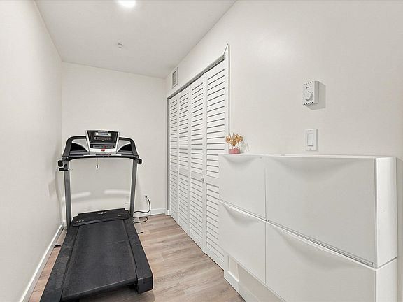 4th image of 1212 Main St #307